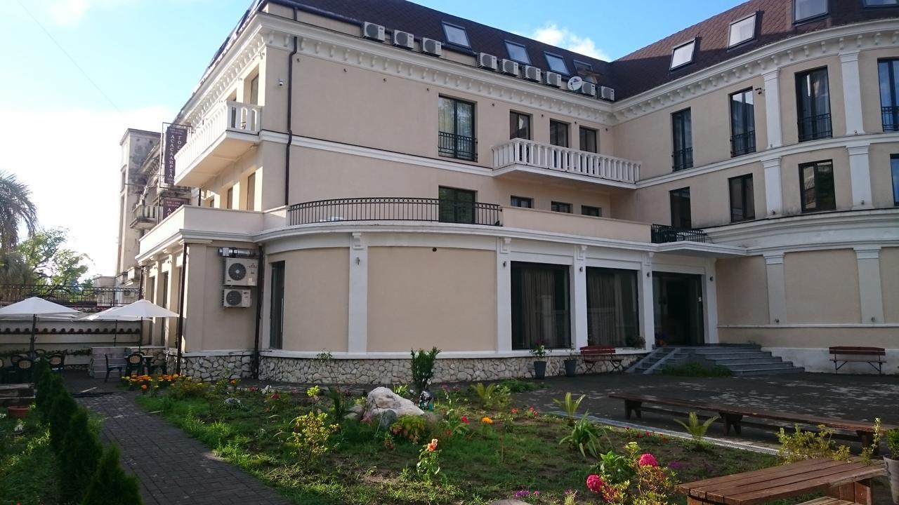 Spa Hotel Karakas Sukhumi Exterior foto